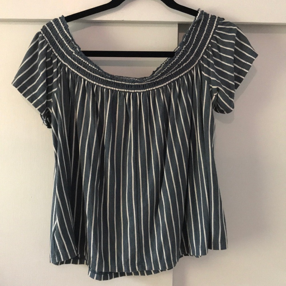American Eagle Off the Shoulder Top
